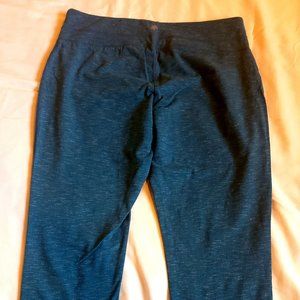 Tek Gear Dry Tek Capri Leggings